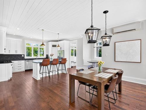 372 Macmillan Point Road, West Covehead, PE - Indoor Photo Showing Dining Room