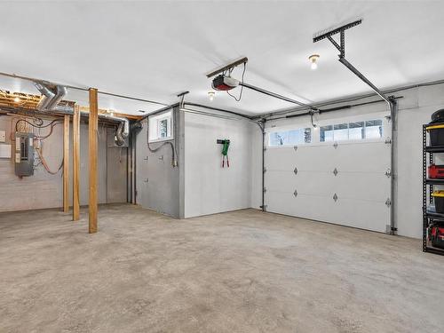 372 Macmillan Point Road, West Covehead, PE - Indoor Photo Showing Garage