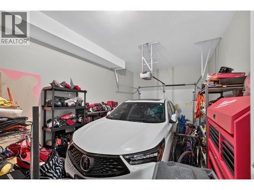 335 Gerstmar Road Unit# 3, Kelowna, BC - Indoor Photo Showing Garage