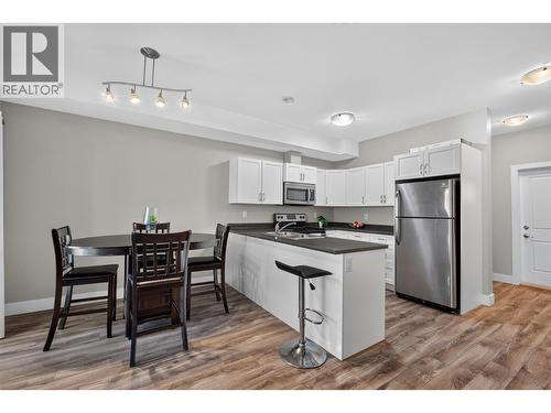 335 Gerstmar Road Unit# 3, Kelowna, BC - Indoor