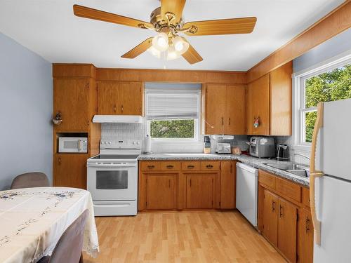 59 Vail Court, Stanhope, PE - Indoor Photo Showing Kitchen