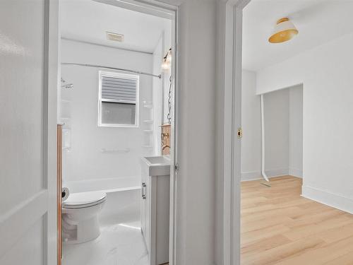 6122 North Street, Halifax Peninsula, NS - Indoor Photo Showing Bathroom