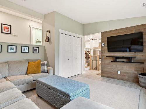 110 Sampson Drive, Lower Sackville, NS - Indoor Photo Showing Living Room