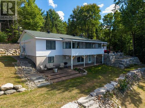 1087 Lagoon Road, Highlands East (Cardiff Ward), ON - Outdoor