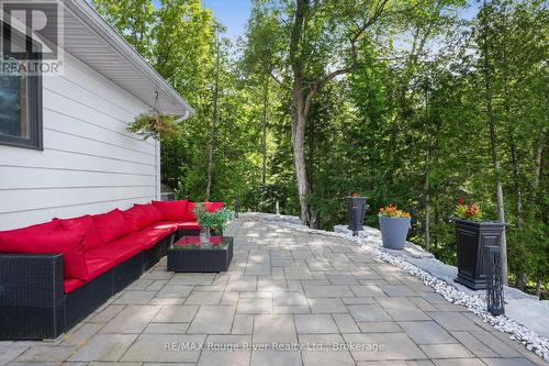 1087 Lagoon Road, Highlands East (Cardiff Ward), ON - Outdoor