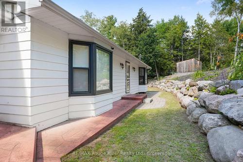 1087 Lagoon Road, Highlands East (Cardiff Ward), ON - Outdoor With Exterior