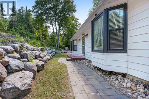 1087 Lagoon Road, Highlands East (Cardiff Ward), ON - Outdoor