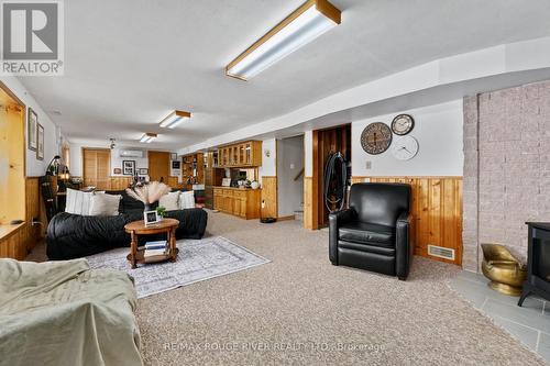 1087 Lagoon Road, Highlands East (Cardiff Ward), ON - Indoor