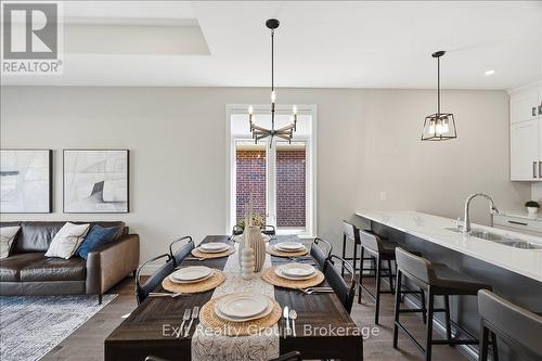 32 Wims Way, Belleville (Thurlow Ward), ON - Indoor Photo Showing Other Room