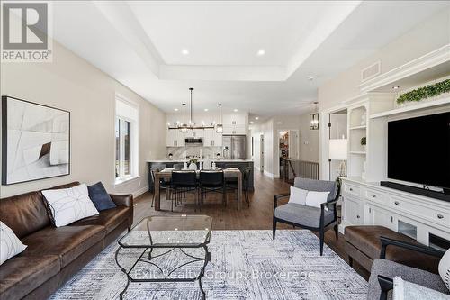 32 Wims Way, Belleville (Thurlow Ward), ON - Indoor Photo Showing Living Room