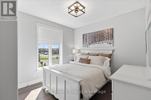 32 Wims Way, Belleville (Thurlow Ward), ON - Indoor Photo Showing Bedroom