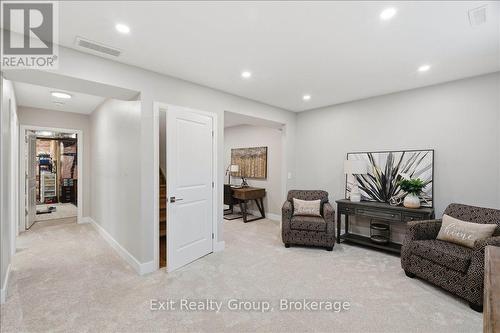 32 Wims Way, Belleville (Thurlow Ward), ON - Indoor