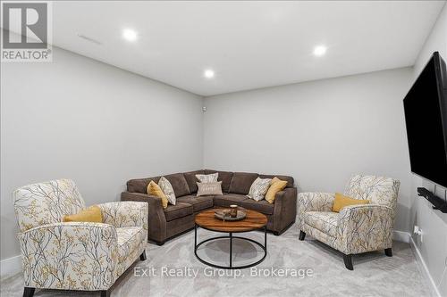 32 Wims Way, Belleville (Thurlow Ward), ON - Indoor Photo Showing Basement