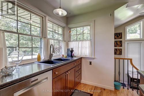 4766 Sunset Road, Central Elgin (Port Stanley), ON - Indoor Photo Showing Kitchen With Double Sink