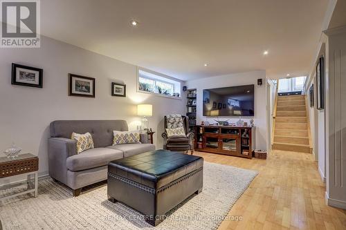 4766 Sunset Road, Central Elgin (Port Stanley), ON - Indoor Photo Showing Living Room