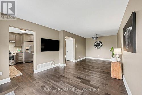 Living / dining room - 7 Isabella Street, Perth, ON - Indoor