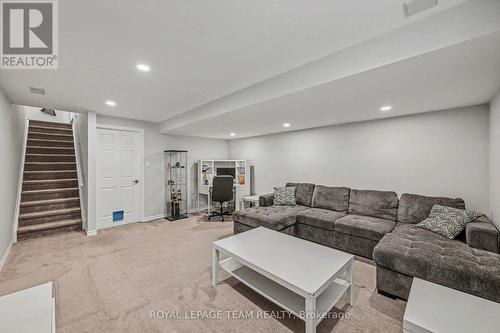 227 King Street, Carleton Place, ON - Indoor Photo Showing Living Room