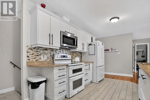 511 Penhill Avenue, Ottawa, ON - Indoor Photo Showing Kitchen