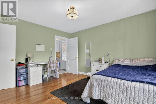 511 Penhill Avenue, Ottawa, ON - Indoor Photo Showing Bedroom
