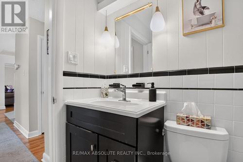 511 Penhill Avenue, Ottawa, ON - Indoor Photo Showing Bathroom
