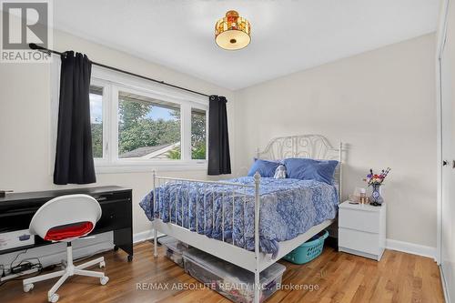 511 Penhill Avenue, Ottawa, ON - Indoor Photo Showing Bedroom