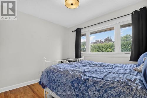 511 Penhill Avenue, Ottawa, ON - Indoor Photo Showing Bedroom