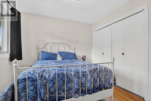 511 Penhill Avenue, Ottawa, ON - Indoor Photo Showing Bedroom