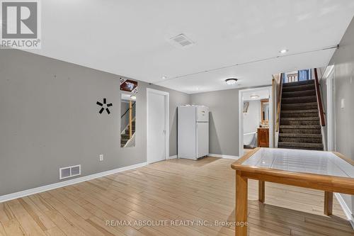 511 Penhill Avenue, Ottawa, ON - Indoor Photo Showing Other Room