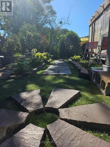 7 Vera Street, St. Catharines (Western Hill), ON - Outdoor