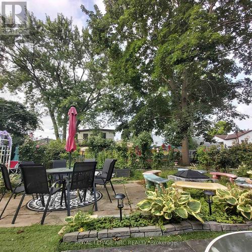 7 Vera Street, St. Catharines (Western Hill), ON - Outdoor