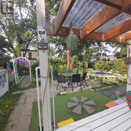 7 Vera Street, St. Catharines (Western Hill), ON - Outdoor
