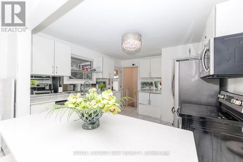7 Vera Street, St. Catharines (Western Hill), ON - Indoor Photo Showing Kitchen