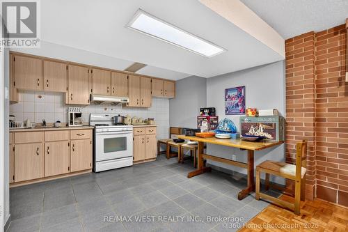 4157 Ottewell Crescent, Mississauga, ON - Indoor Photo Showing Kitchen
