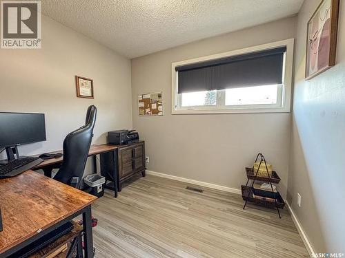 405 Northcote Drive, Swift Current, SK - Indoor Photo Showing Office