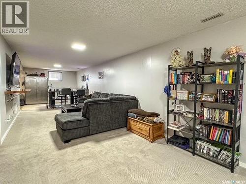 405 Northcote Drive, Swift Current, SK - Indoor