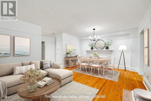 206 - 100 Oriole Parkway, Toronto, ON - Indoor Photo Showing Living Room