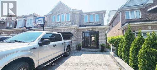 46 Danpatrick Drive, Richmond Hill, ON - Outdoor