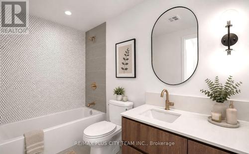 303 - 1285 Queen Street E, Toronto, ON - Indoor Photo Showing Bathroom