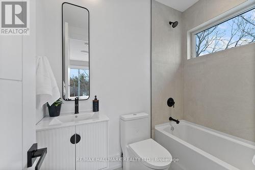171 Durant Avenue, Toronto, ON - Indoor Photo Showing Bathroom