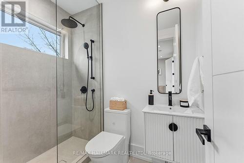 171 Durant Avenue, Toronto, ON - Indoor Photo Showing Bathroom