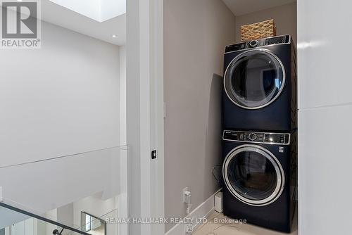 171 Durant Avenue, Toronto, ON - Indoor Photo Showing Laundry Room