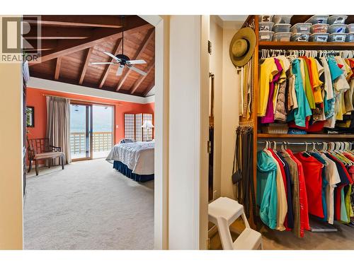 6714 3A Highway, Nelson, BC - Indoor