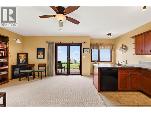 6714 3A Highway, Nelson, BC - Indoor Photo Showing Other Room