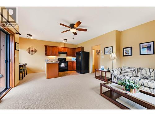 6714 3A Highway, Nelson, BC - Indoor