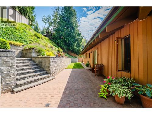 6714 3A Highway, Nelson, BC - Outdoor