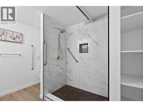 2nd Bathroom with shower lift - 1610 Gordon Drive Unit# 101 Lot# 1, Kelowna, BC - Indoor