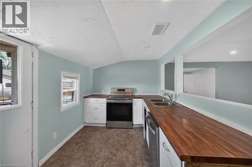 1048 Lakeshore Road, Selkirk, ON 