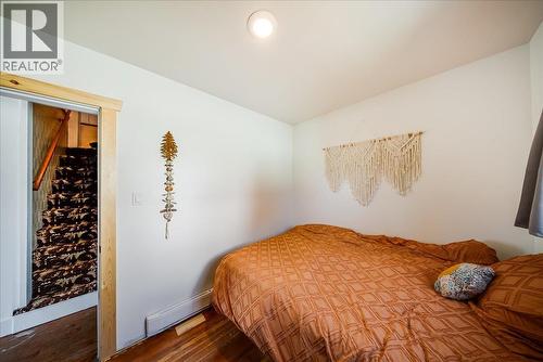 795 Kipling Street, Warfield, BC - Indoor Photo Showing Bedroom