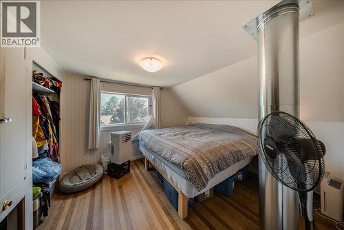 795 Kipling Street, Warfield, BC - Indoor Photo Showing Bedroom