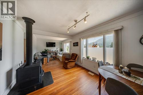 795 Kipling Street, Warfield, BC - Indoor
